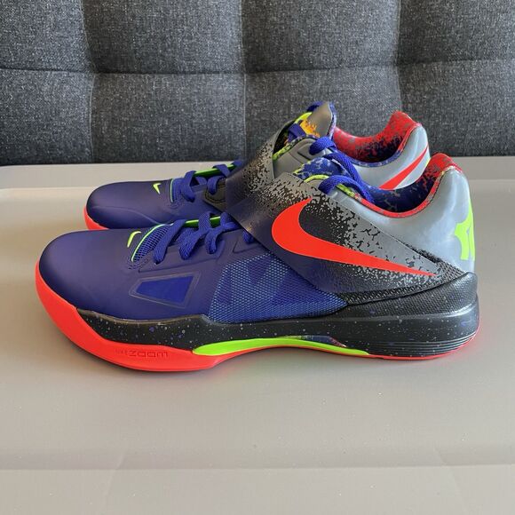 Athletic_Shoes